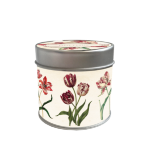 Doftljus med doft av blomsteräng