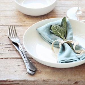 Table setting & Serving