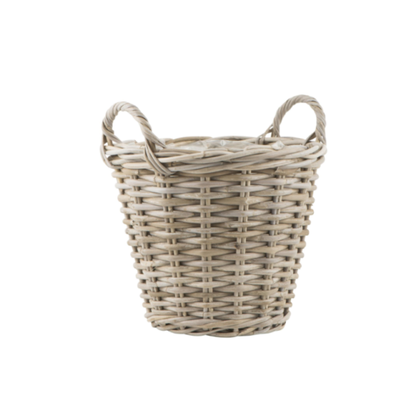 Rattan basket with handle
