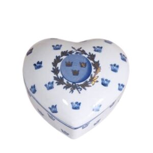 Heart-shaped porcelain box Gripsholm
